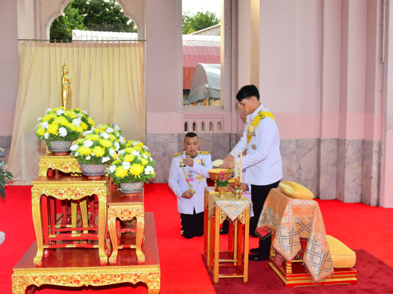 นครปฐม  พิธีทรงบำเพ็ญพระราชกุศลถวายผ้าพระกฐิน ณ วัดพระปฐมเจดีย์ ราชวรมหาวิหาร