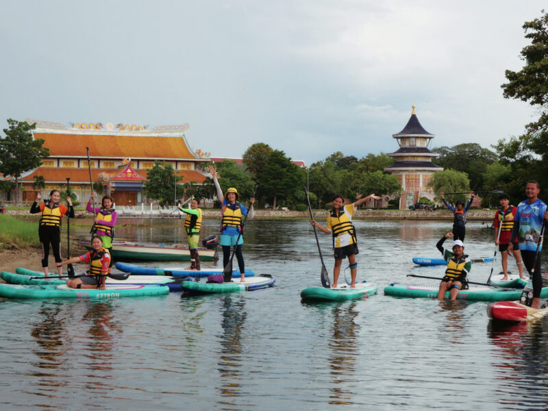 กาญจนบุรี  ททท.เปิดรับสมัครกระดานยืนพาย “SUP ลุ่มแม่กลอง” ไฮไลท์สกายวอล์คกาญจนบุรี 21 ธ.ค. นี้